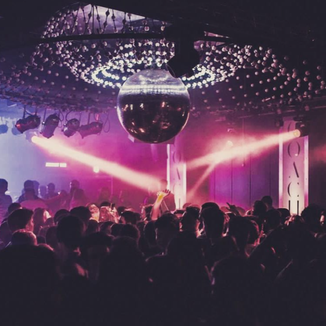 Coach Banbridge AV upgrades for nightclubs by Audiotek